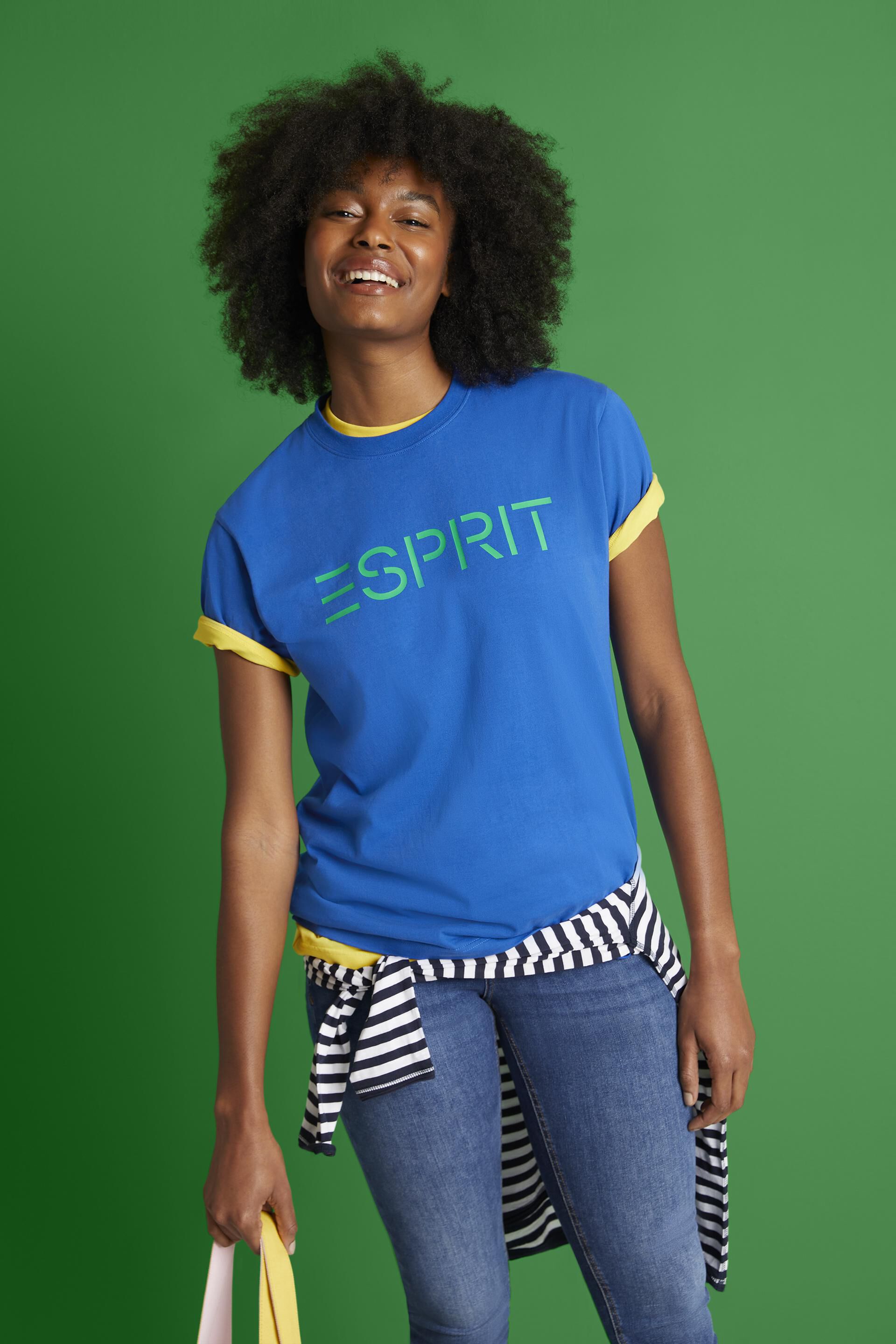 Shop the Latest in Women's Fashion T-shirts, Cropped T-shirt